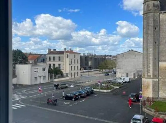 T2 - Plein Centre * Ньор